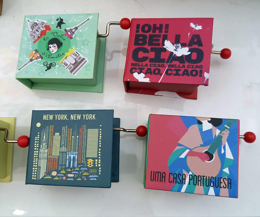 Caixa de música "Music Books"